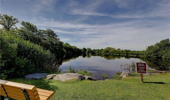 49 Seabreeze Ln 49, Bristol, RI 02809