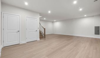 44510 LOWESTOFT Sq, Ashburn, VA 20147