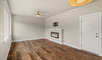 4007 NE 3rd St, Ankeny, IA 50021