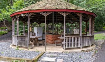701 SONNE Dr, Annapolis, MD 21401