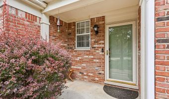 564 Woods Creek Ln, Algonquin, IL 60102