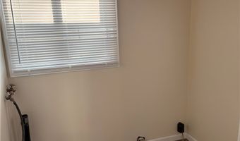 656 Hazelwood Dr, Vermilion, OH 44089