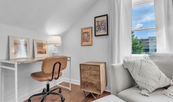 5110 N 19TH Rd N, Arlington, VA 22207