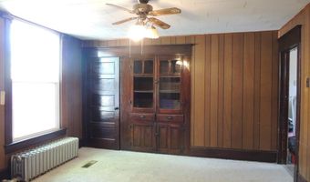 401 S Third St, Altamont, IL 62411