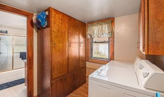 401 Dakota St, Alcester, SD 57001