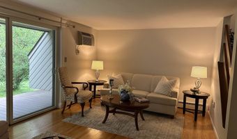 11 Pimlico Ct, Bedford, NH 03110