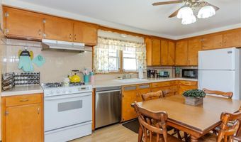 39 Fairview Ave, East Providence, RI 02914