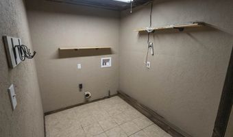 608 E Carter Ave, Apache, OK 73006
