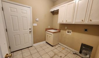 1817 Regalwood Dr, Albany, GA 31721