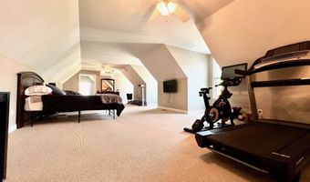 922 Meadowlake Ct, Bedford, IN 47421