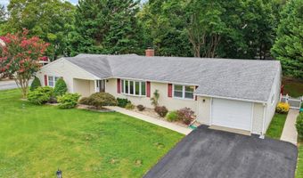 90 GREENVIEW Dr, Dover, DE 19901