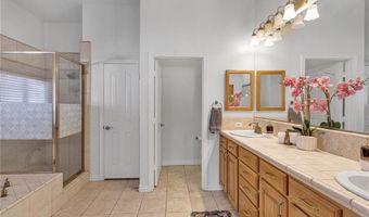 19274 Kanbridge St, Apple Valley, CA 92308
