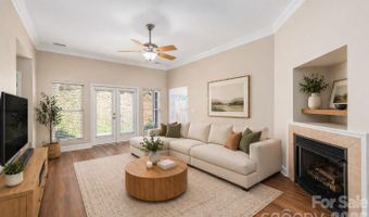 8 Kaylor Dr, Arden, NC 28704