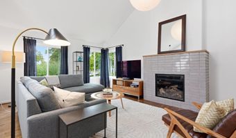 8 CONSTITUTION Sq, Annapolis, MD 21401