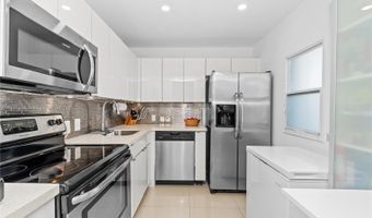 3301 N Country Club Dr 607, Aventura, FL 33180
