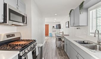 1766 E 105th St, Los Angeles, CA 90002