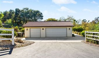 1671 Joshua Tree Ln, Fallbrook, CA 92028