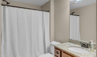 16657 Sandstone Cir, Basehor, KS 66007