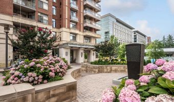 3650 S GLEBE Rd 450, Arlington, VA 22202