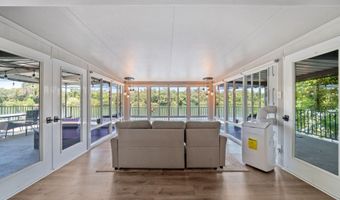 3317 Riverside Dr, Anderson, CA 96007