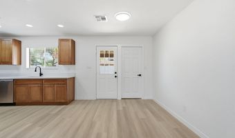 228 W 18TH Ave, Apache Junction, AZ 85120