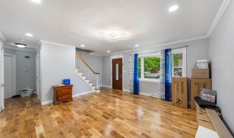 73 Davis Dr, Bergenfield, NJ 07621