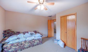 30049 Sunnyside Ct, Arkansas City, KS 67005