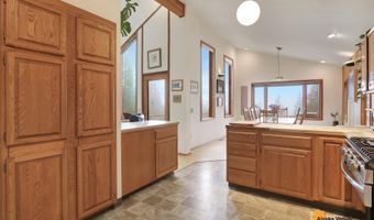17520 Snow Crest Ln, Anchorage, AK 99516