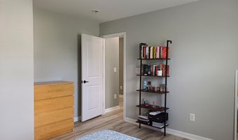 25501 EMERSON OAKS Dr, Aldie, VA 20105