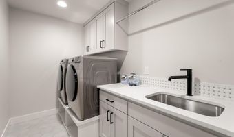 20211 Glen Vista Rd, Bend, OR 97703