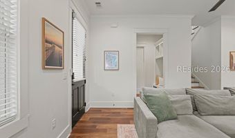 37 Park Sq S, Beaufort, SC 29907