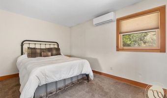 618 Grove Creek Rd, Absarokee, MT 59001