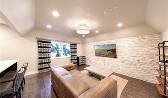 185 S Trish Ct, Anaheim, CA 92808