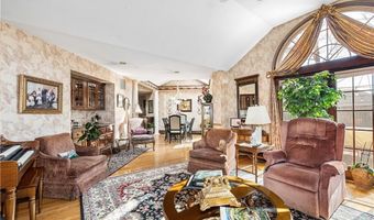 90 Putnam Pike, Johnston, RI 02919