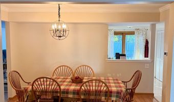 7 Woodstream Dr, Atco, NJ 08004