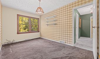 12935 Robinwood St NE, Alliance, OH 44601