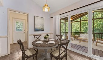 4601 Bournewood Ln, Charlotte, NC 28226