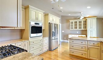 45 Countryside Dr, North Providence, RI 02904