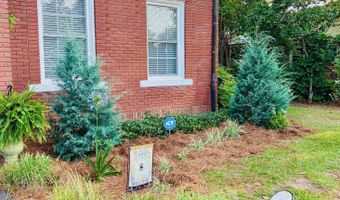621 CHURCH St, Andalusia, AL 36420