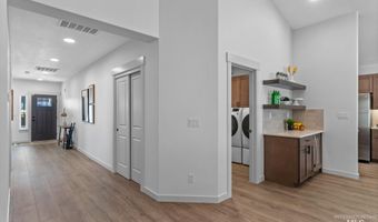 11283 Bluefield Dr, Caldwell, ID 83605