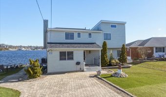 32 Cove Rd W, Bayville, NJ 08721