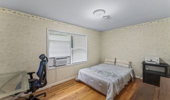 4 Quail Run Dr, Danbury, CT 06811