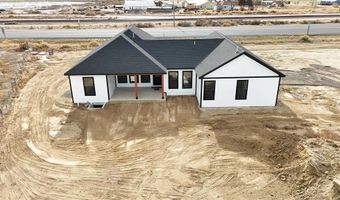 793 Hwy 310, Deaver, WY 82421