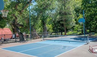 13 Cottonwood Dr, Blue Diamond, NV 89004