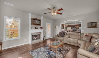 4050 Whitfield Oak Way, Auburn, GA 30011