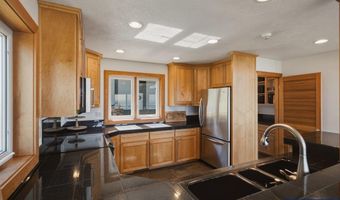 22000 SE Upper Matthews Creek Ln, Amity, OR 97101