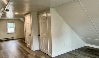 74 Leslie St, Cranston, RI 02910