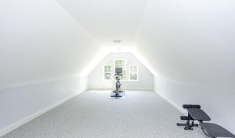 1040 Buttonwoods Ave, Warwick, RI 02886