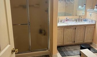 24 OAKTON Dr, Atco, NJ 08004