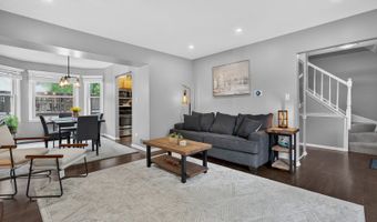 1000 Louis Ave, Algonquin, IL 60102
